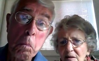 webcam couple shave video