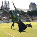 Cricket catch New Zealand - Bevan Small