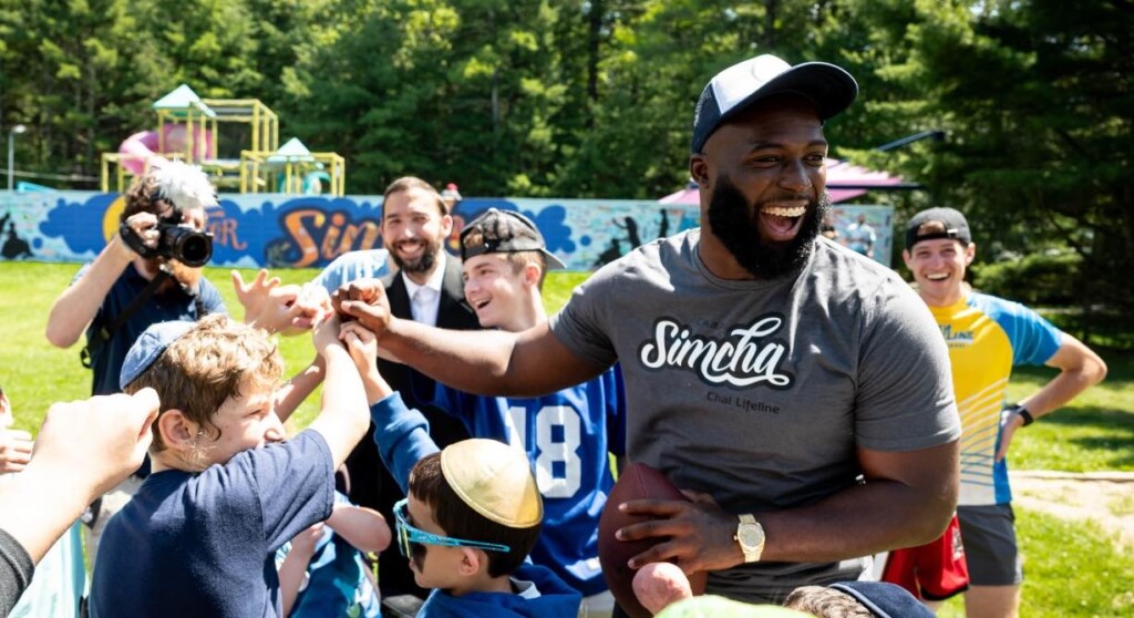 Super Bowl champ Leonard Fournette visits Jewish summer camp for children  with cancer